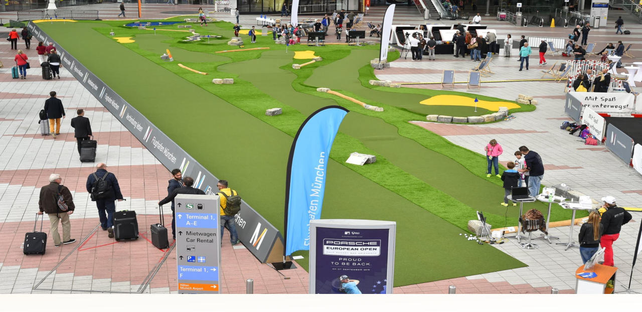 Golf-Messe-bauen-von-Tour-Green-Golf-Indoor