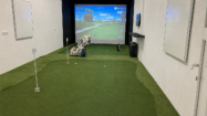 Uneekor-Golfsimulator-bauen-Privatkunde-TOURGREEN
